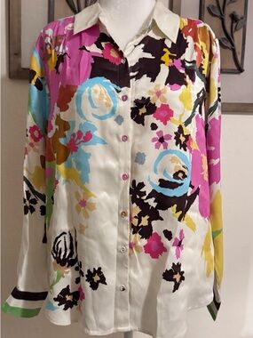 Anthropologie NWT Silky Floral Button-Front Blouse in Cream and Pink